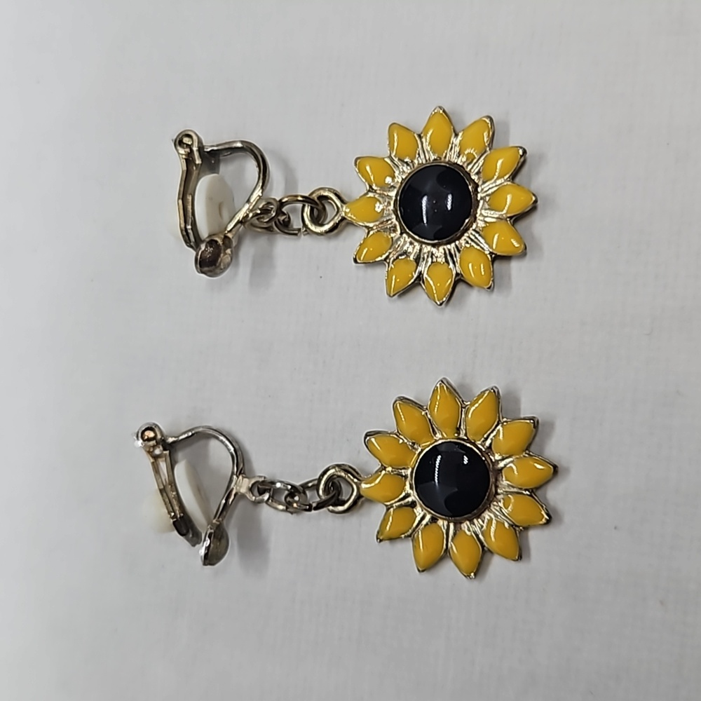 Retro enamel sunflower clip on earrings